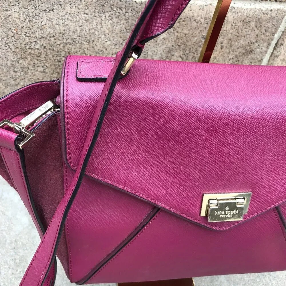KATE SPADE New York Wesley Place Suede Laurel Purse Crossbody Hand Bag Purple​​​